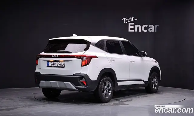 Kia Seltos 2024 1.6 автомат (гидро), миниатюра 2 Kia Seltos 2024 1.6 автомат (гидро), миниатюра 2