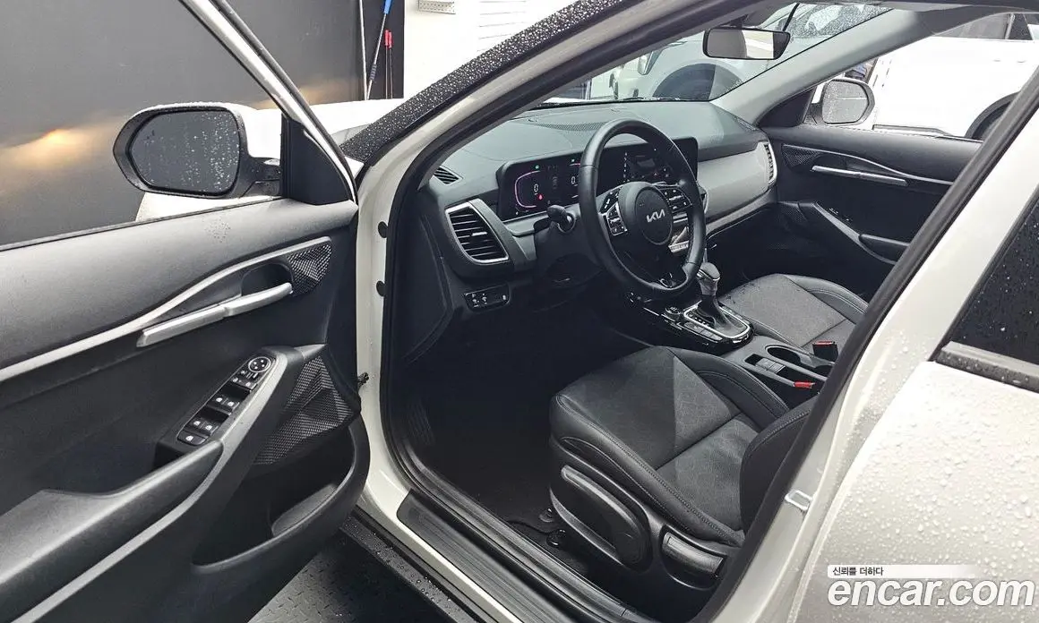 Kia Seltos 2024 1.6 автомат (гидро), фото 13 Kia Seltos 2024 1.6 автомат (гидро), фото 13