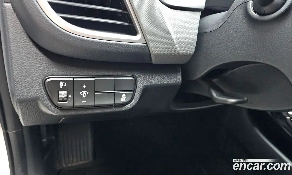 Kia Seltos 2024 1.6 автомат (гидро), фото 30 Kia Seltos 2024 1.6 автомат (гидро), фото 30
