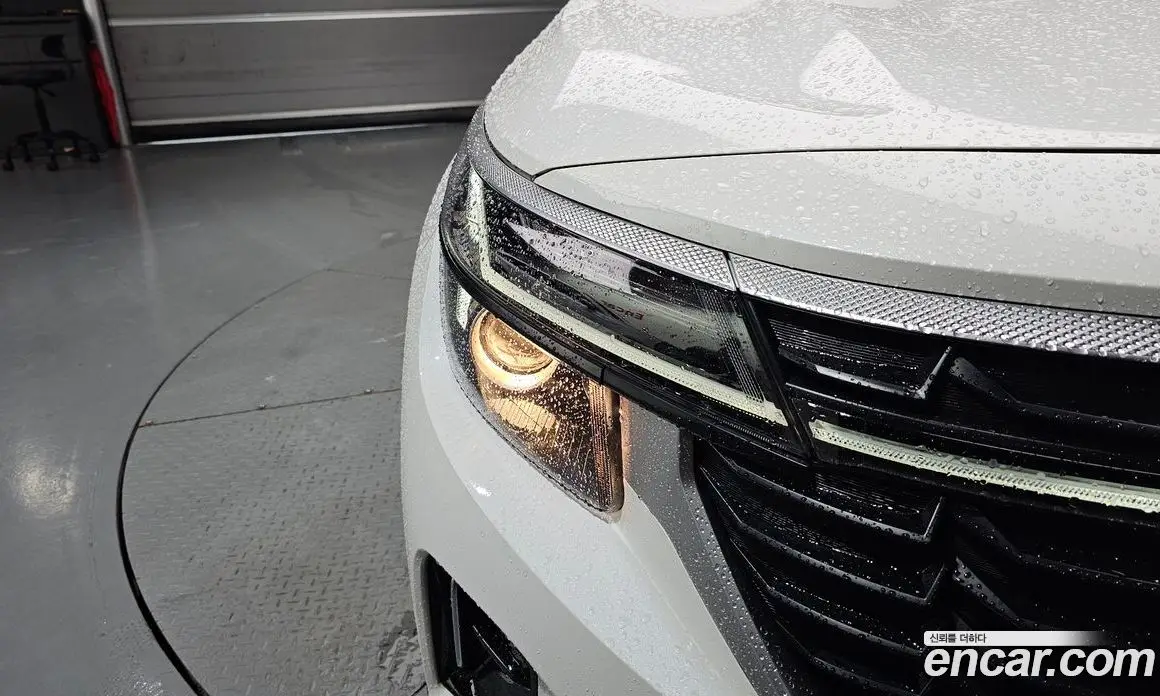 Kia Seltos 2024 1.6 автомат (гидро), фото 8 Kia Seltos 2024 1.6 автомат (гидро), фото 8
