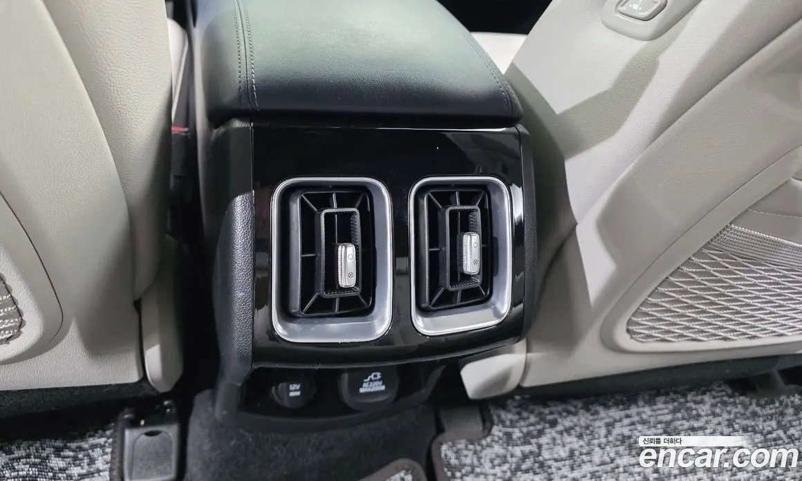 Kia Sorento 2024 1.6 автомат (гидро), фото 31 Kia Sorento 2024 1.6 автомат (гидро), фото 31