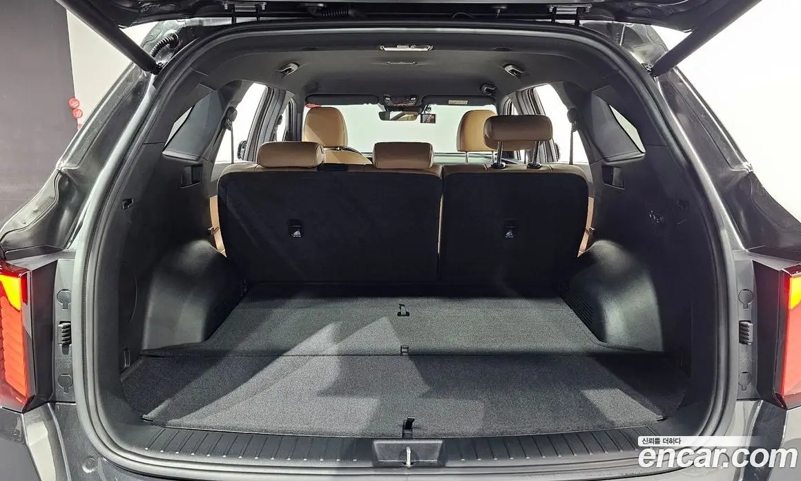 Kia Sorento 2025 2.5 автомат (гидро), фото 24 Kia Sorento 2025 2.5 автомат (гидро), фото 24