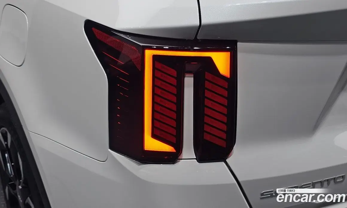 Kia Sorento 2025 2.5 автомат (гидро), фото 8 Kia Sorento 2025 2.5 автомат (гидро), фото 8