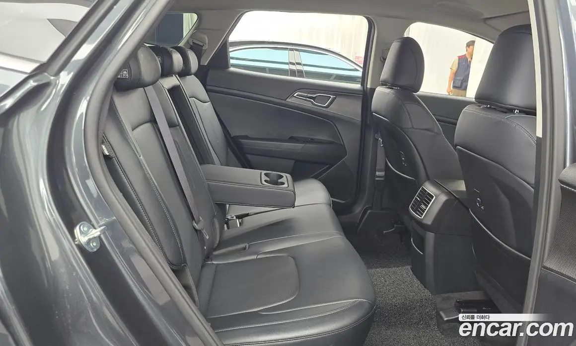 Kia Sportage 2024 2.0 автомат (гидро), фото 17