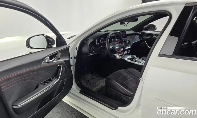 Kia Stinger 2022 3.3 автомат (гидро), миниатюра 12
