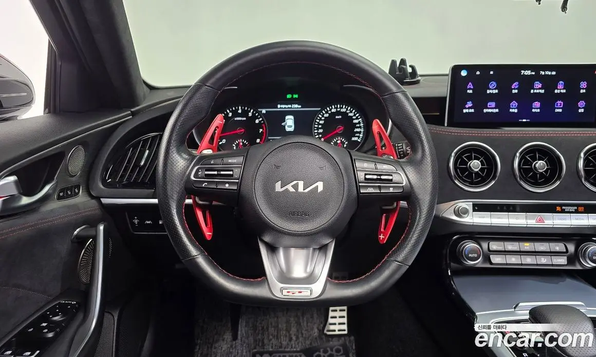 Kia Stinger 2022 3.3 автомат (гидро), фото 19 Kia Stinger 2022 3.3 автомат (гидро), фото 19