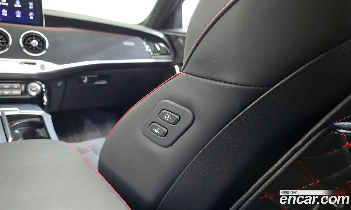 Kia Stinger 2022 3.3 автомат (гидро), фото 29 Kia Stinger 2022 3.3 автомат (гидро), фото 29