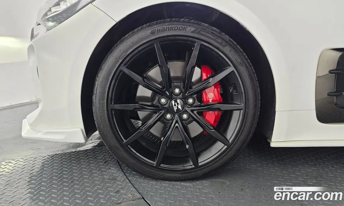 Kia Stinger 2022 3.3 автомат (гидро), фото 4 Kia Stinger 2022 3.3 автомат (гидро), фото 4
