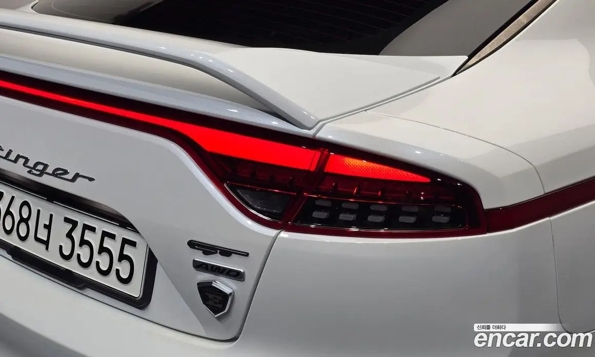 Kia Stinger 2022 3.3 автомат (гидро), фото 8 Kia Stinger 2022 3.3 автомат (гидро), фото 8