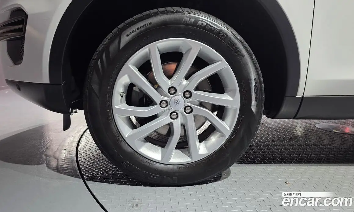 Land Rover Discovery Sport 2018 2.0 автомат (гидро), фото 5 Land Rover Discovery Sport 2018 2.0 автомат (гидро), фото 5