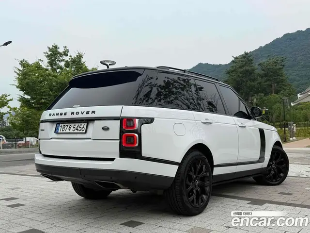 Land Rover Range Rover 2018 4.4 автомат (гидро), миниатюра 2 Land Rover Range Rover 2018 4.4 автомат (гидро), миниатюра 2