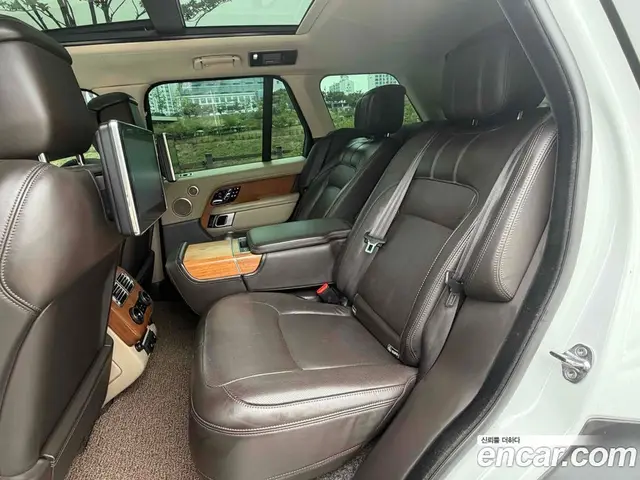 Land Rover Range Rover 2018 4.4 автомат (гидро), миниатюра 11 Land Rover Range Rover 2018 4.4 автомат (гидро), миниатюра 11
