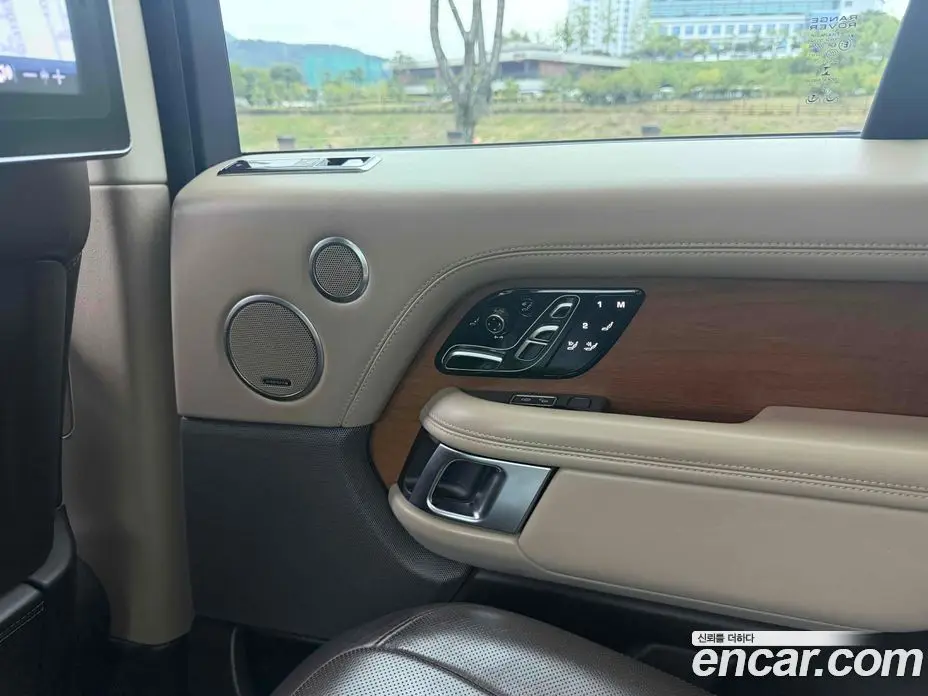 Land Rover Range Rover 2018 4.4 автомат (гидро), фото 13 Land Rover Range Rover 2018 4.4 автомат (гидро), фото 13