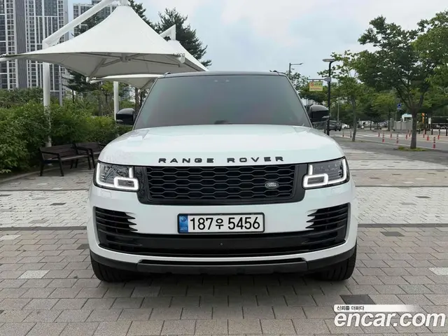 Land Rover Range Rover 2018 4.4 автомат (гидро), миниатюра 3 Land Rover Range Rover 2018 4.4 автомат (гидро), миниатюра 3