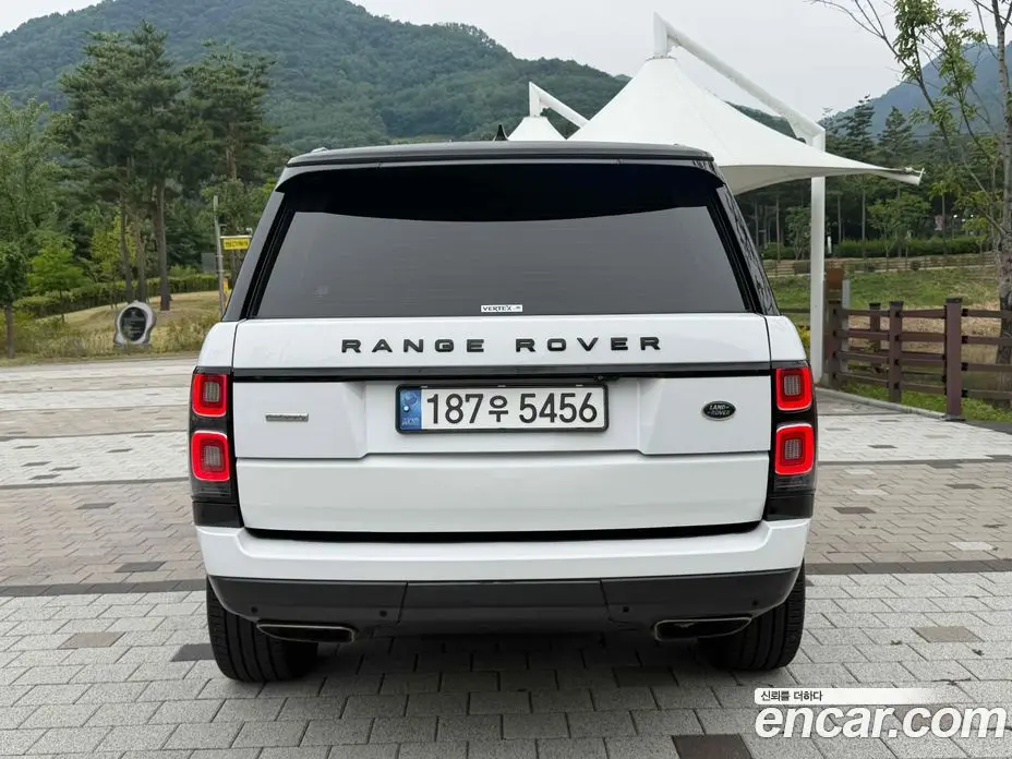 Land Rover Range Rover 2018 4.4 автомат (гидро), фото 4 Land Rover Range Rover 2018 4.4 автомат (гидро), фото 4