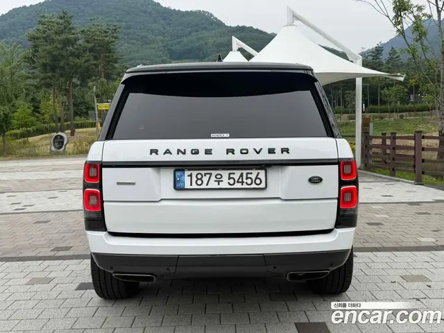 Land Rover Range Rover 2018 4.4 автомат (гидро), миниатюра 4 Land Rover Range Rover 2018 4.4 автомат (гидро), миниатюра 4