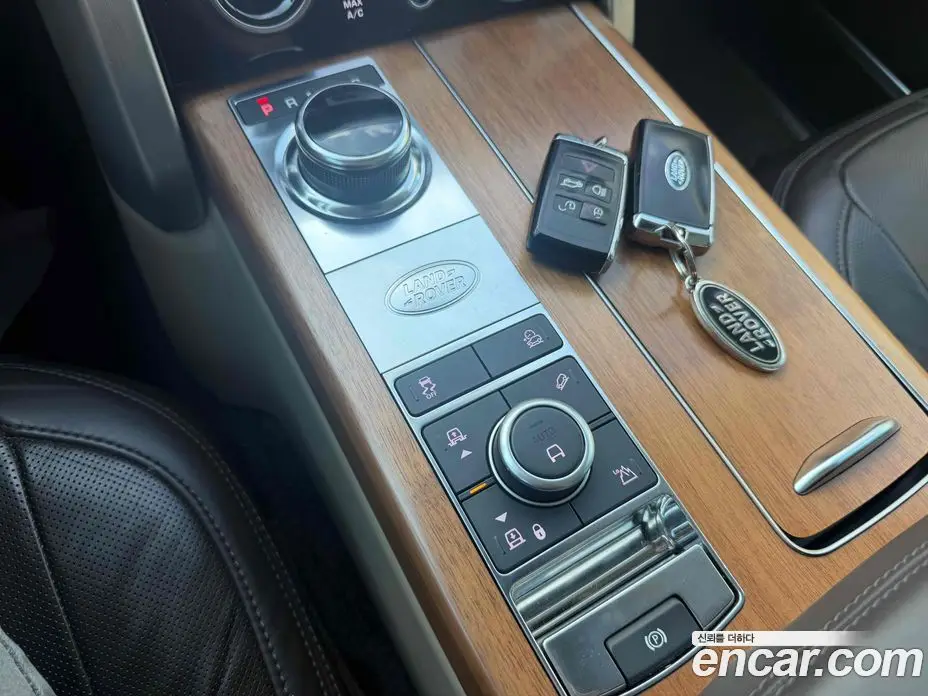 Land Rover Range Rover 2018 4.4 автомат (гидро), фото 9 Land Rover Range Rover 2018 4.4 автомат (гидро), фото 9