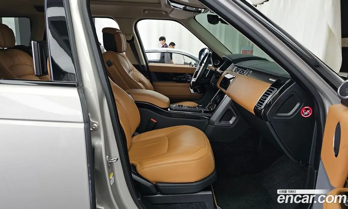 Land Rover Range Rover 2021 5.0 автомат (гидро), фото 17 Land Rover Range Rover 2021 5.0 автомат (гидро), фото 17