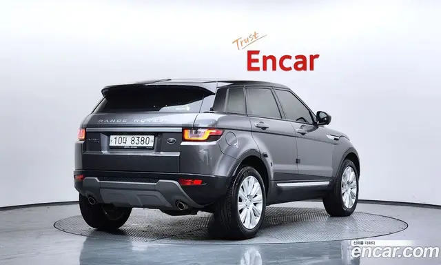 Land Rover Range Rover Evoque 2017 2.0 автомат (гидро), миниатюра 2 Land Rover Range Rover Evoque 2017 2.0 автомат (гидро), миниатюра 2
