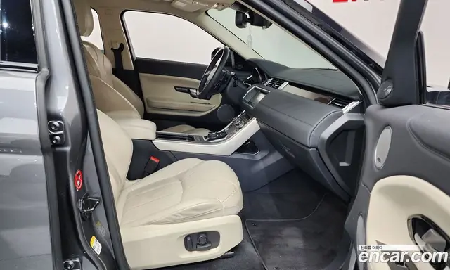 Land Rover Range Rover Evoque 2017 2.0 автомат (гидро), миниатюра 11 Land Rover Range Rover Evoque 2017 2.0 автомат (гидро), миниатюра 11