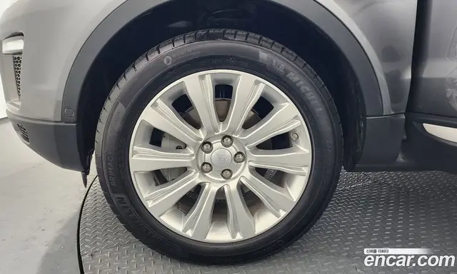 Land Rover Range Rover Evoque 2017 2.0 автомат (гидро), миниатюра 5 Land Rover Range Rover Evoque 2017 2.0 автомат (гидро), миниатюра 5