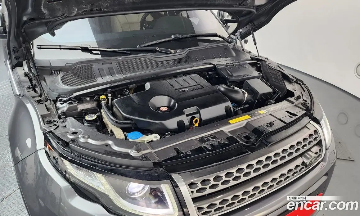 Land Rover Range Rover Evoque 2017 2.0 автомат (гидро), фото 6 Land Rover Range Rover Evoque 2017 2.0 автомат (гидро), фото 6