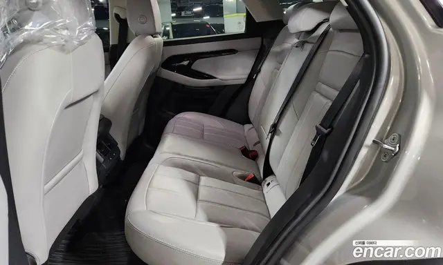 Land Rover Range Rover Evoque 2025 2.0 автомат (гидро), миниатюра 11 Land Rover Range Rover Evoque 2025 2.0 автомат (гидро), миниатюра 11