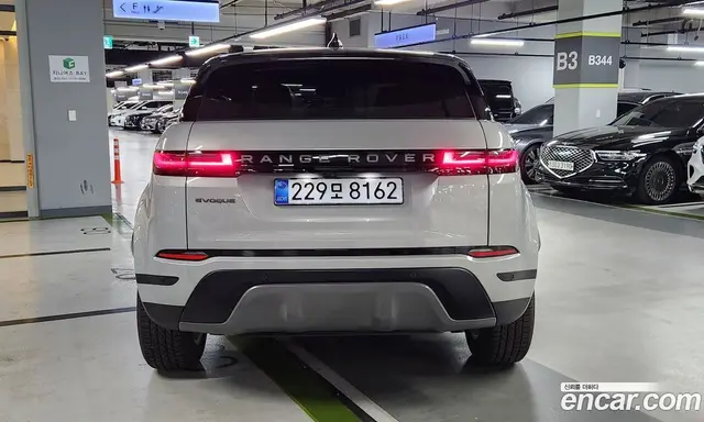 Land Rover Range Rover Evoque 2025 2.0 автомат (гидро), миниатюра 6 Land Rover Range Rover Evoque 2025 2.0 автомат (гидро), миниатюра 6