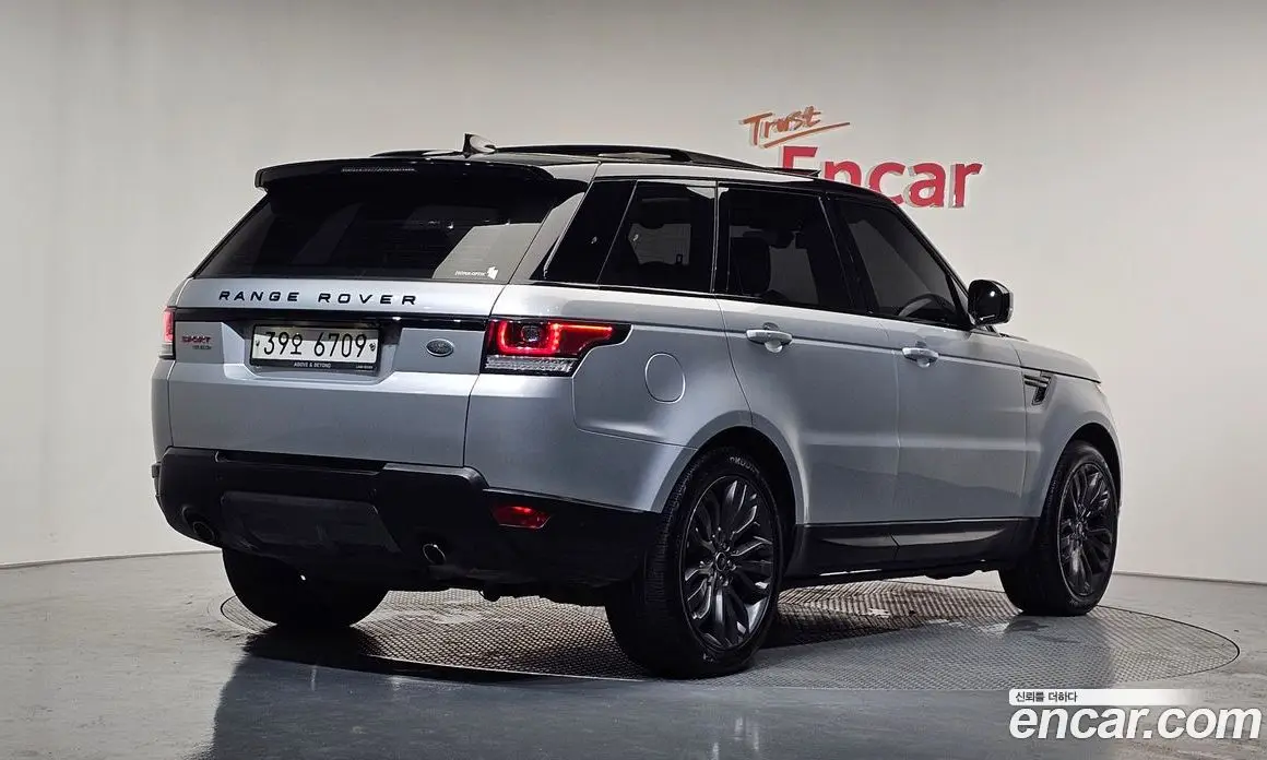 Land Rover Range Rover Sport 2017 3.0 автомат (гидро), фото 2 Land Rover Range Rover Sport 2017 3.0 автомат (гидро), фото 2