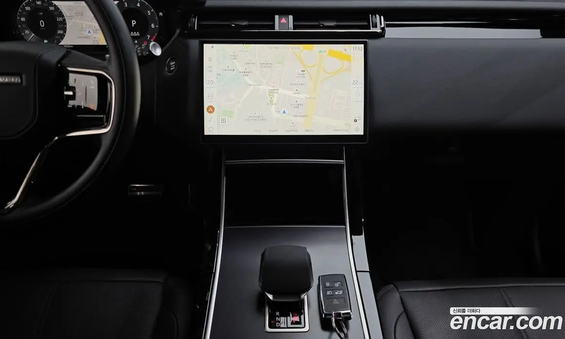 Land Rover Range Rover Velar 2025 2.0 автомат (гидро), фото 14