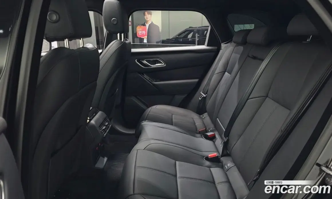 Land Rover Range Rover Velar 2025 2.0 автомат (гидро), фото 4