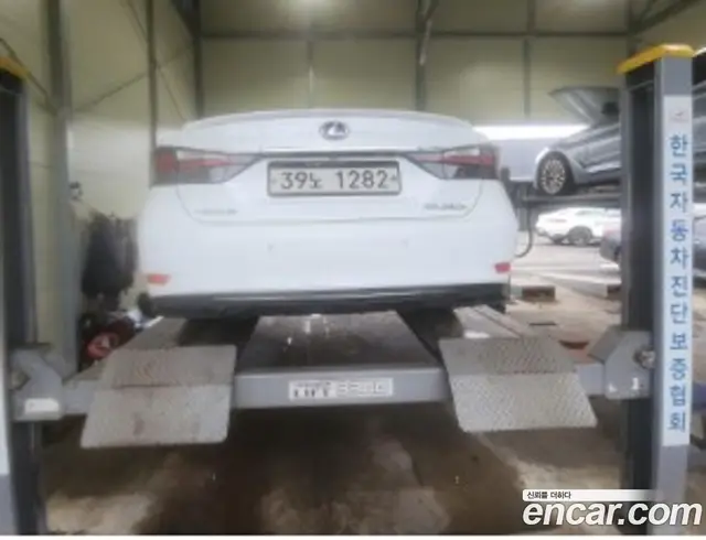 Lexus GS 2017 3.5 автомат (гидро), миниатюра 2