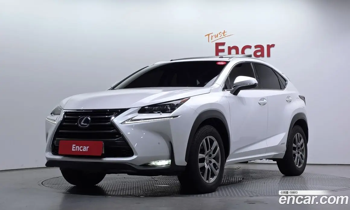 Lexus NX 2017 2.5 автомат (гидро), фото 1 Lexus NX 2017 2.5 автомат (гидро), фото 1