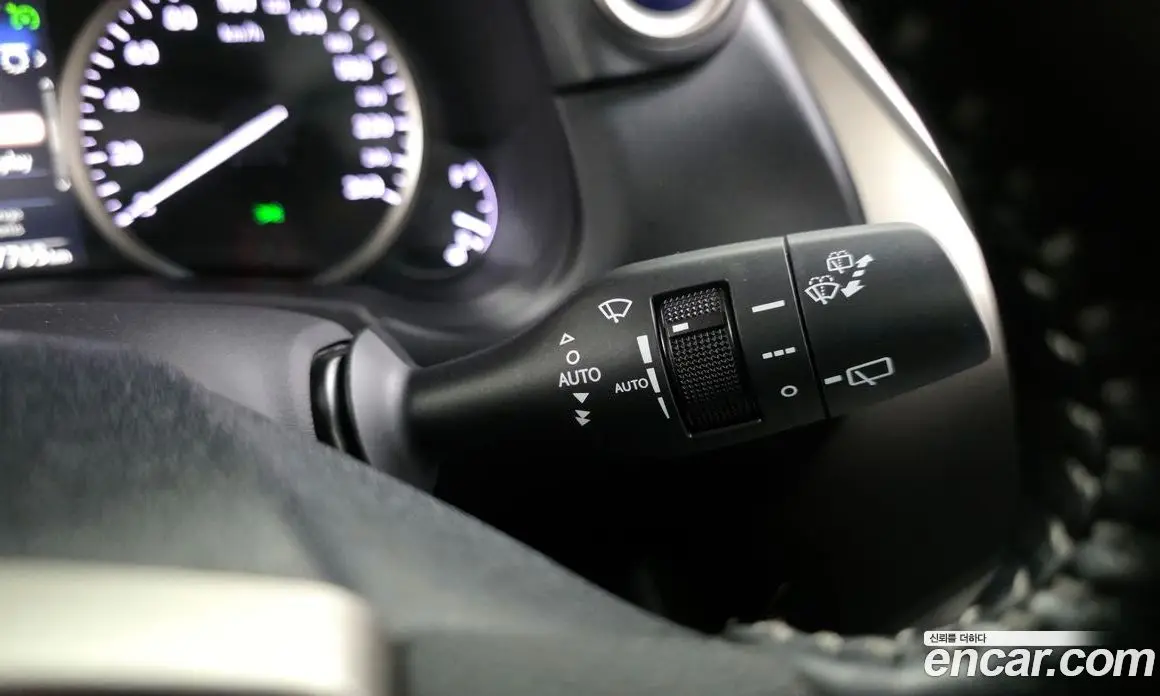 Lexus NX 2017 2.5 автомат (гидро), фото 19 Lexus NX 2017 2.5 автомат (гидро), фото 19
