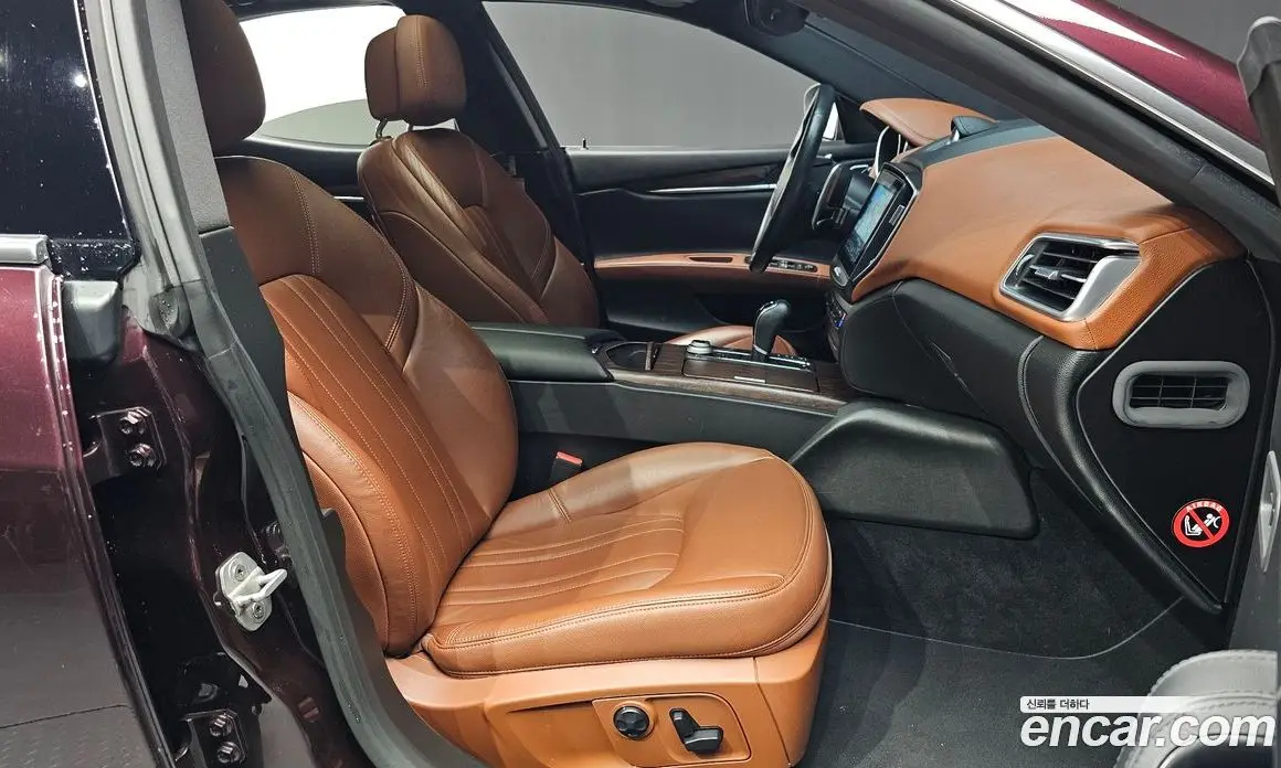 Maserati Ghibli 2017 3.0 автомат (гидро), фото 12 Maserati Ghibli 2017 3.0 автомат (гидро), фото 12