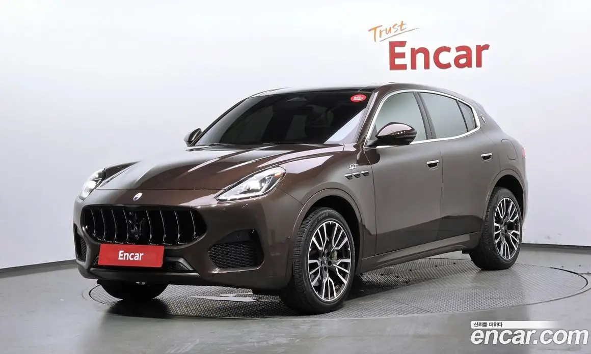 Maserati Grecale 2023 2.0 автомат (гидро), фото 1 Maserati Grecale 2023 2.0 автомат (гидро), фото 1