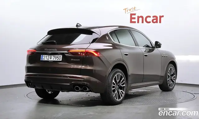 Maserati Grecale 2023 2.0 автомат (гидро), миниатюра 2 Maserati Grecale 2023 2.0 автомат (гидро), миниатюра 2