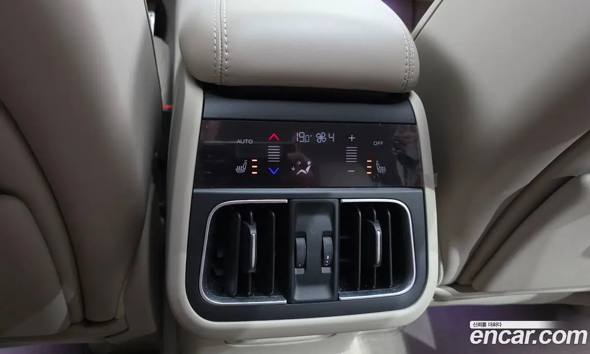 Maserati Grecale 2023 2.0 автомат (гидро), фото 24 Maserati Grecale 2023 2.0 автомат (гидро), фото 24