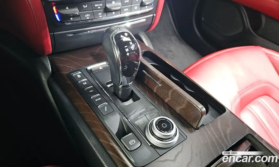 Maserati Quattroporte 2017 3.0 автомат (гидро), фото 9 Maserati Quattroporte 2017 3.0 автомат (гидро), фото 9