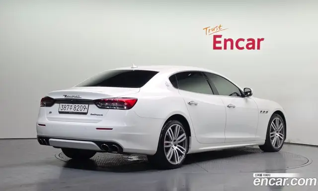 Maserati Quattroporte 2017 3.0 автомат (гидро), миниатюра 2 Maserati Quattroporte 2017 3.0 автомат (гидро), миниатюра 2