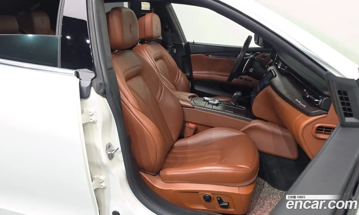 Maserati Quattroporte 2017 3.0 автомат (гидро), фото 12 Maserati Quattroporte 2017 3.0 автомат (гидро), фото 12