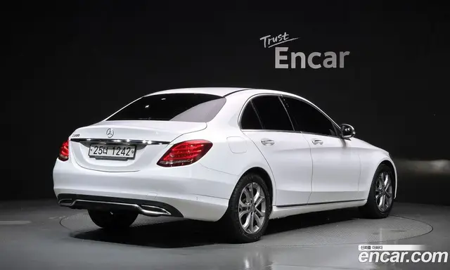 Mercedes-Benz C-Class 2015 2.0 автомат (гидро), миниатюра 2 Mercedes-Benz C-Class 2015 2.0 автомат (гидро), миниатюра 2
