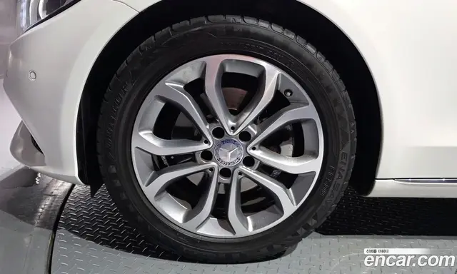 Mercedes-Benz C-Class 2015 2.0 автомат (гидро), миниатюра 5 Mercedes-Benz C-Class 2015 2.0 автомат (гидро), миниатюра 5
