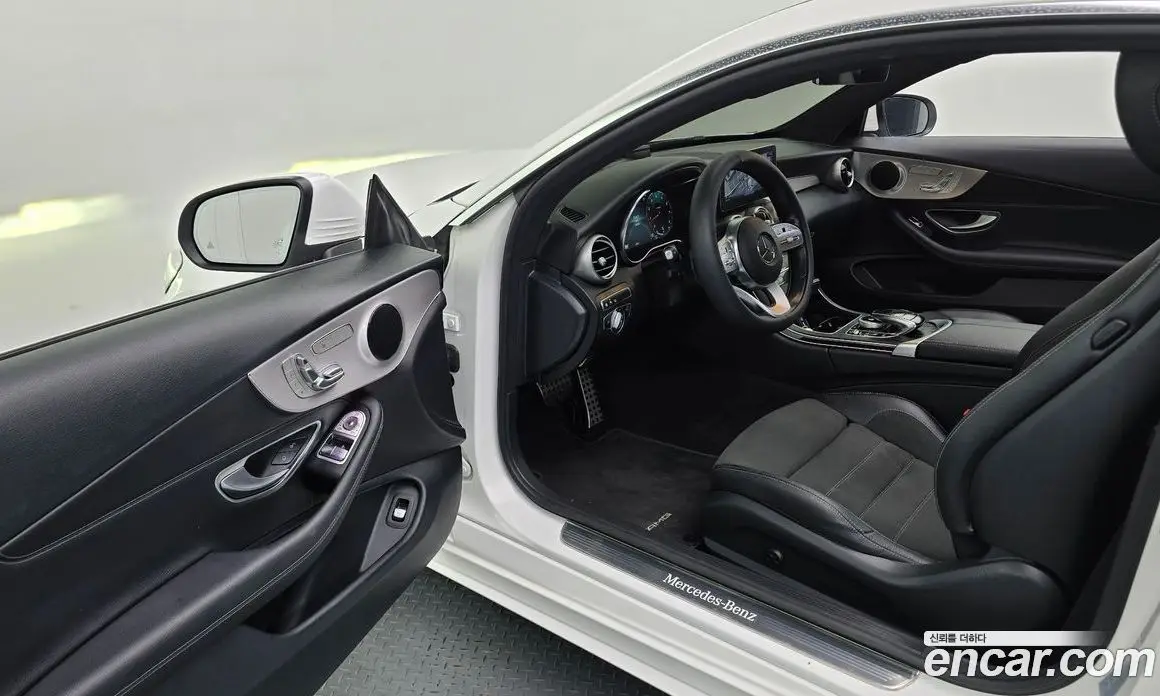 Mercedes-Benz C-Class 2021 2.0 автомат (гидро), фото 13