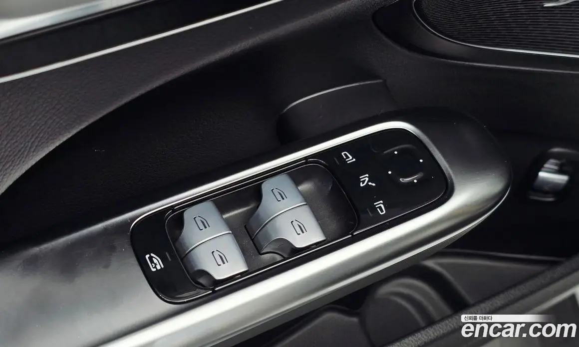 Mercedes-Benz C-Class 2023 2.0 автомат (гидро), фото 27