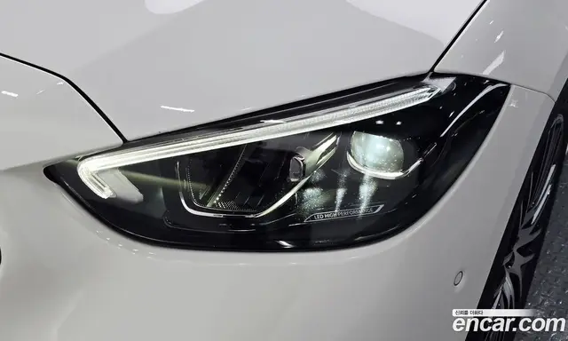 Mercedes-Benz C-Class 2023 2.0 автомат (гидро), миниатюра 8