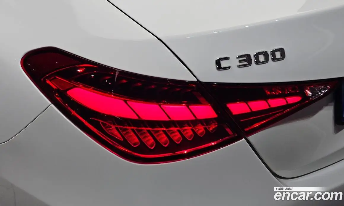 Mercedes-Benz C-Class 2023 2.0 автомат (гидро), фото 9
