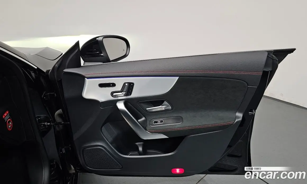 Mercedes-Benz CLA-Class 2025 2.0 автомат (гидро), фото 13