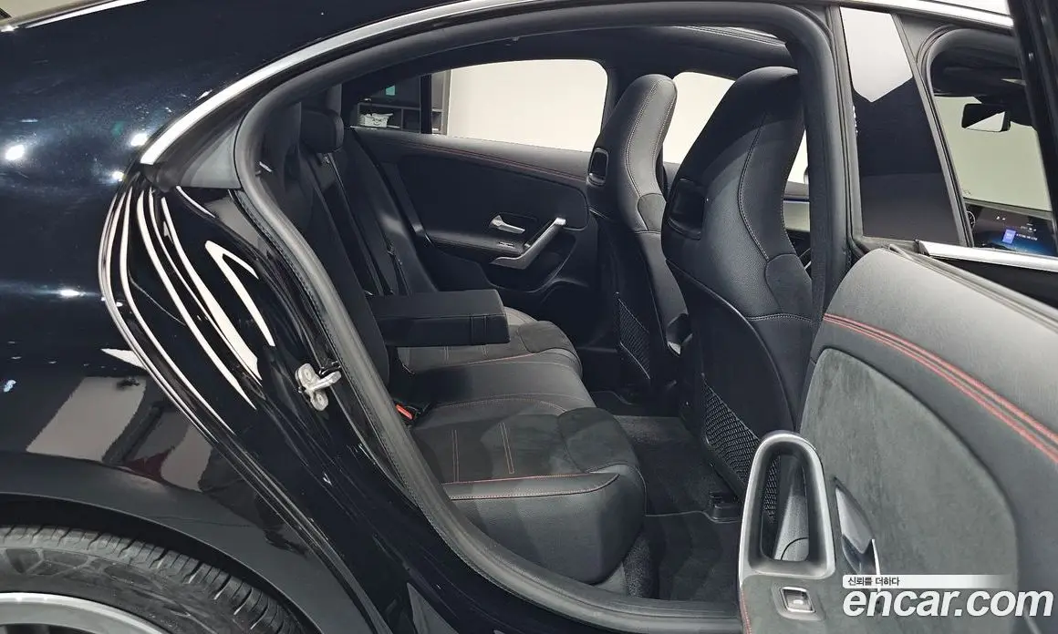 Mercedes-Benz CLA-Class 2025 2.0 автомат (гидро), фото 17