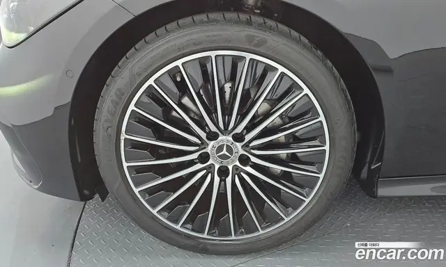 Mercedes-Benz CLE-Class 2025 2.0 автомат (гидро), миниатюра 5 Mercedes-Benz CLE-Class 2025 2.0 автомат (гидро), миниатюра 5